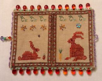 click here to view larger image of Red Rabbits Case (bead kit)