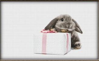 click here to view larger image of Cute Bunny With Gift (chart)