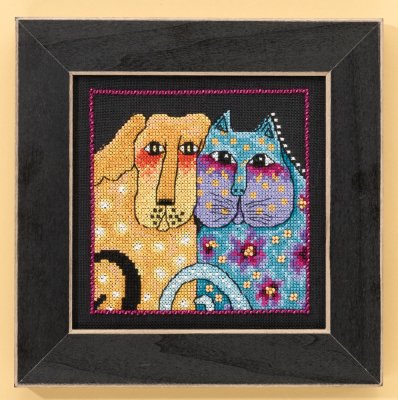 click here to view larger image of Fur-Ever Friends - Dogs Collection (Aida) (counted cross stitch kit)