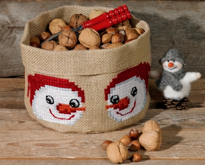 click here to view larger image of Snowmen (counted cross stitch kit)