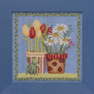 click here to view larger image of Tulips & Daisies - Blooms & Blossoms (counted cross stitch kit)
