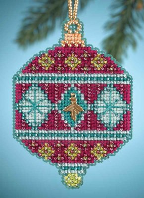 click here to view larger image of Berry - Christmas Jewels (counted cross stitch kit)