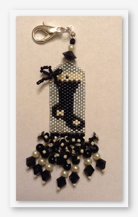 click here to view larger image of Black and White Christmas Fob (bead kit)