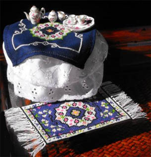 click here to view larger image of Miniature Table Topper and Rug (chart)