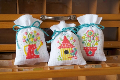 click here to view larger image of Spring Bags (Set of 3) (counted cross stitch kit)