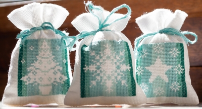 click here to view larger image of Winter Bag Set of 3 (counted cross stitch kit)